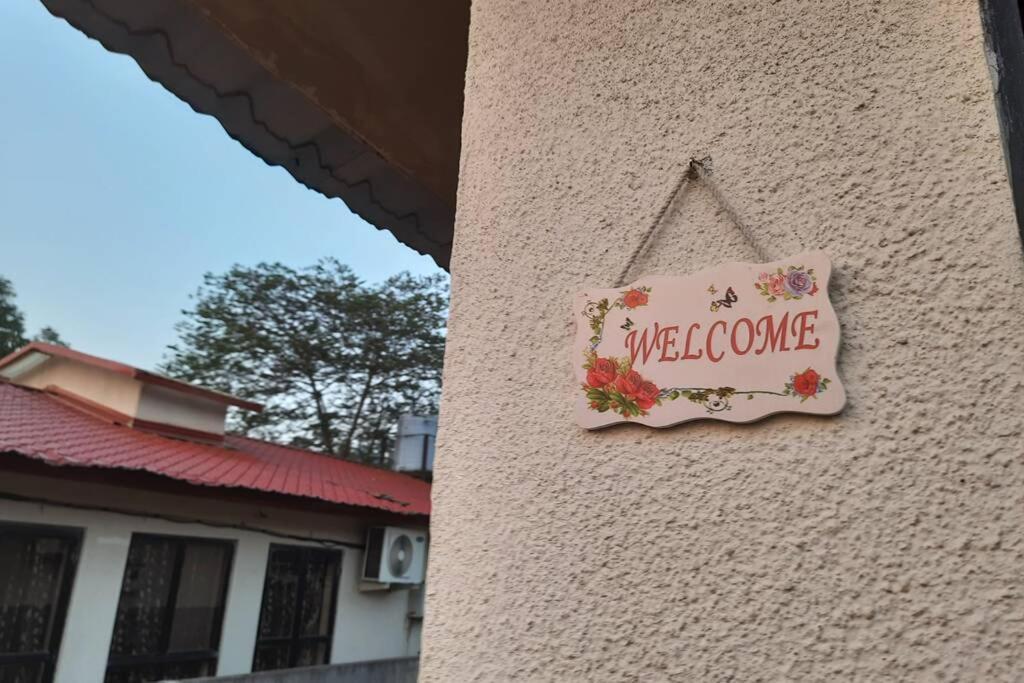 Joy Cottages - Premium Chalets, Vacation Home Rentals Karjat Eksteriør bilde